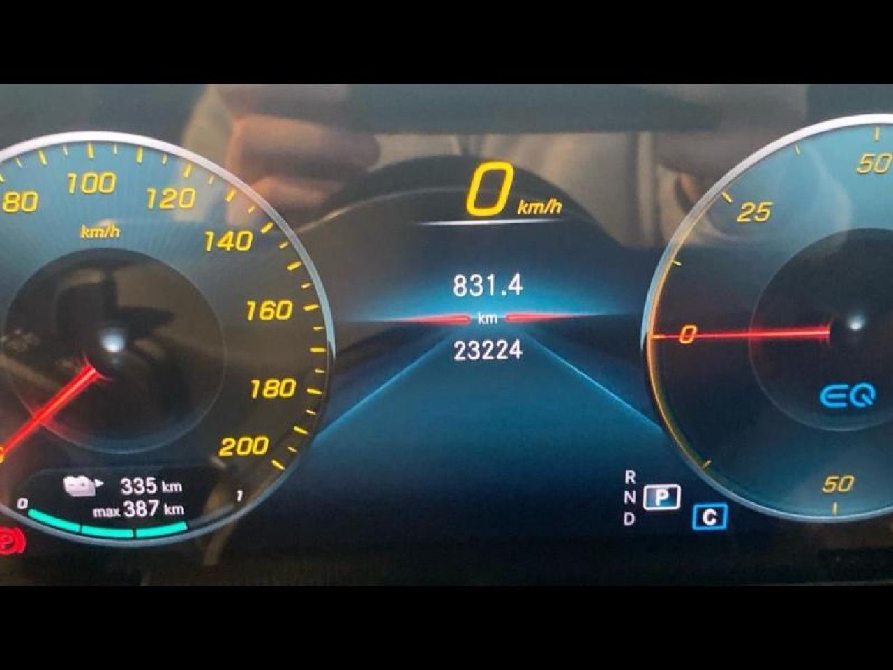 Photo du v&eacute;hicule 10 / 18