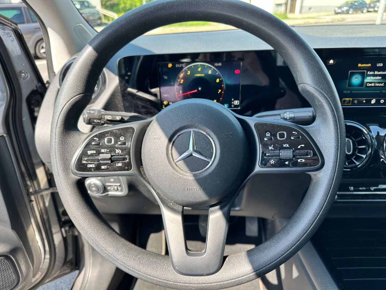 Fahrzeugbild 10 / 15
