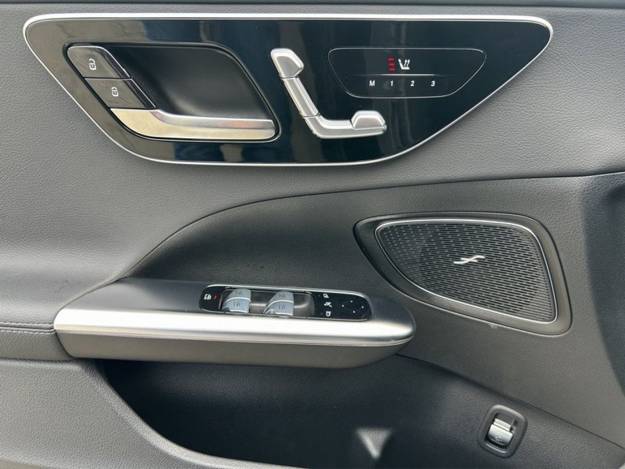 Mercedes-Benz C-Klasse – Bild 9
