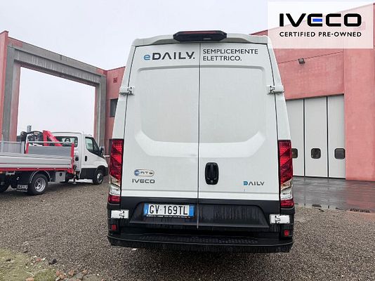 Immagine del veicolo 6 / 6