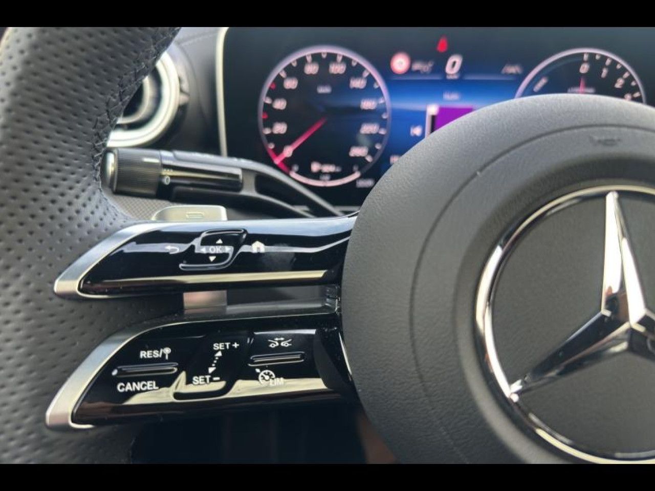 Photo du v&eacute;hicule 15 / 18