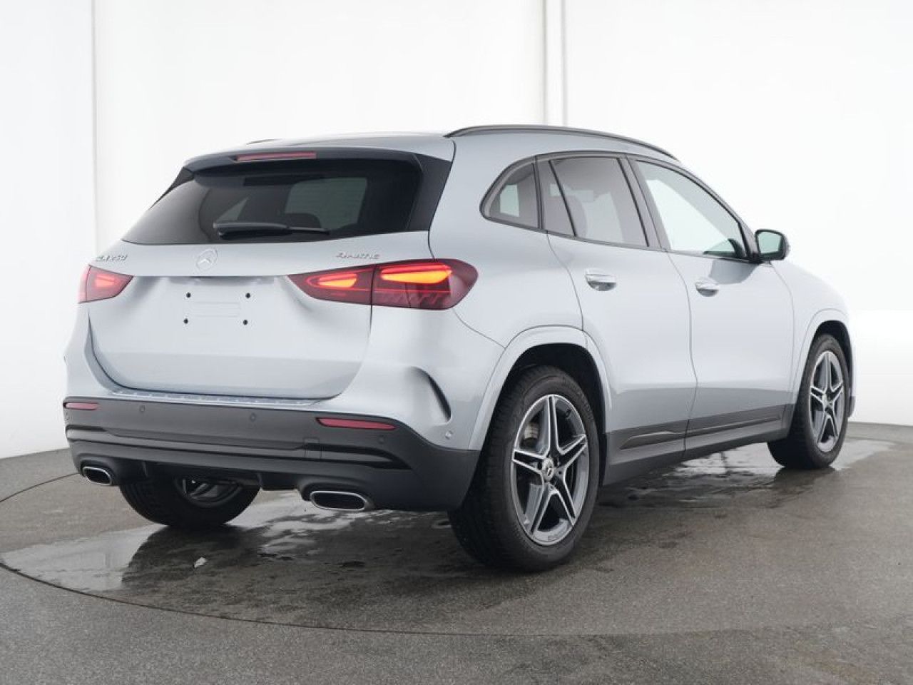 Mercedes-Benz GLA – Bild 2