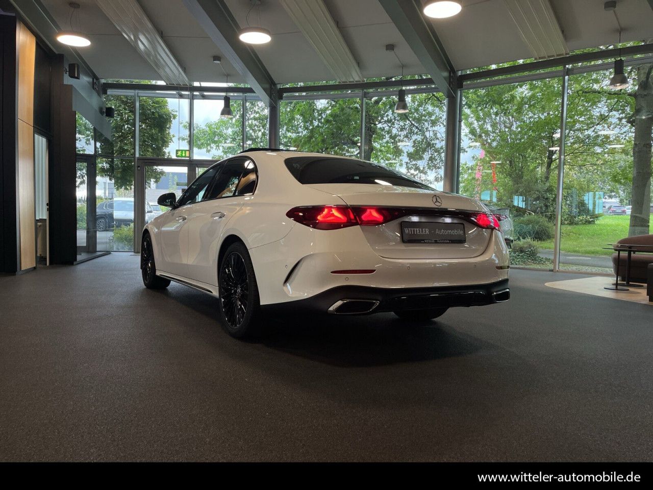 Mercedes-Benz E-Klasse – Bild 13