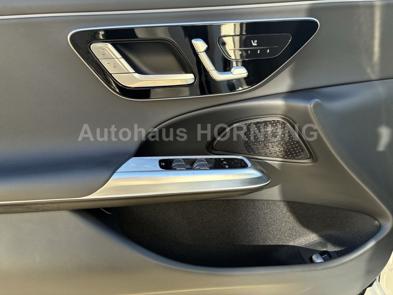Mercedes-Benz E-Klasse – Bild 10