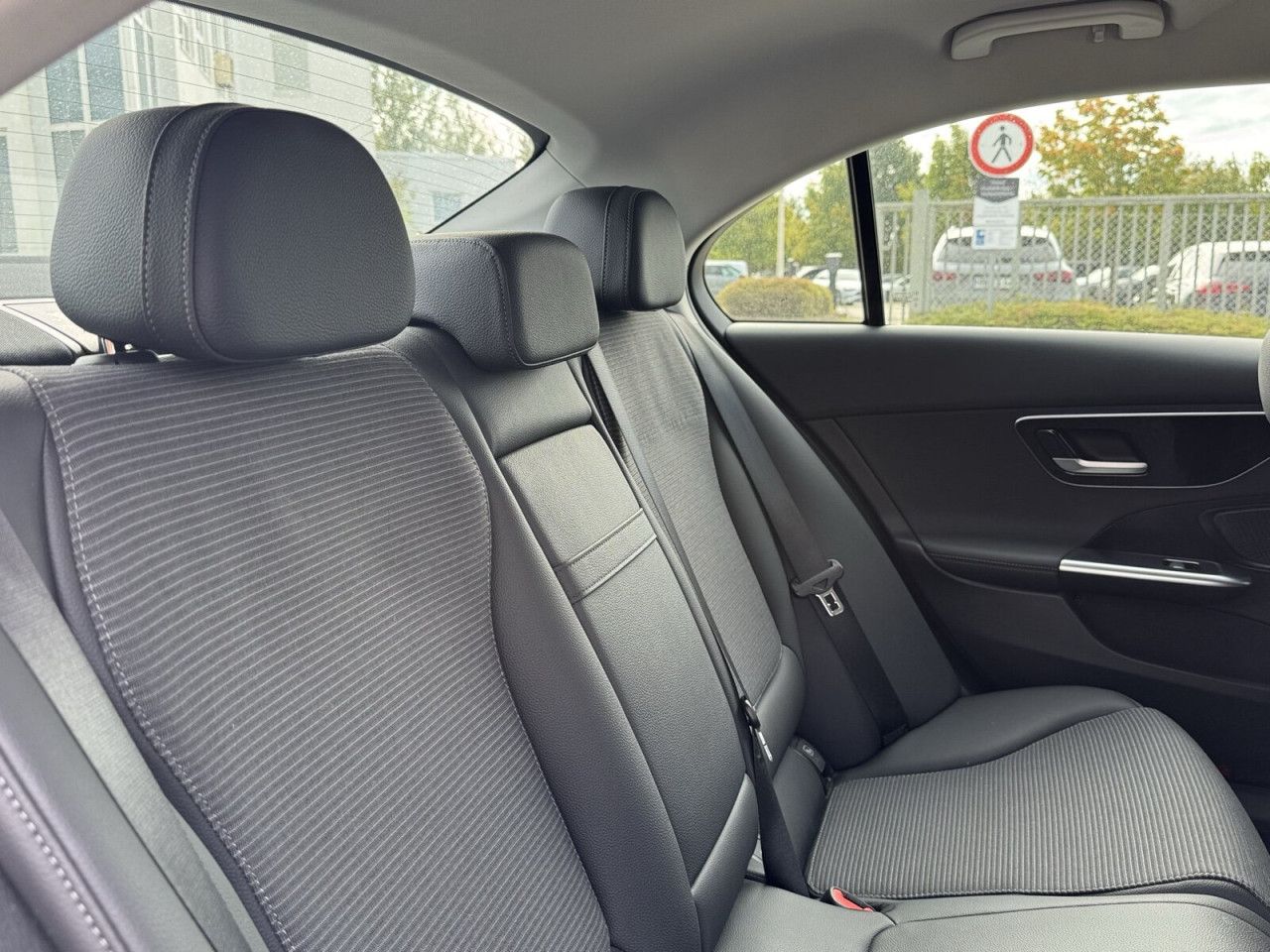 Mercedes-Benz C-Klasse – Bild 17