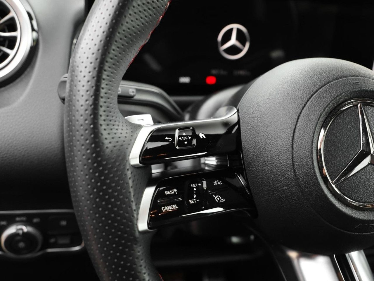 Mercedes-Benz GLB – Bild 14