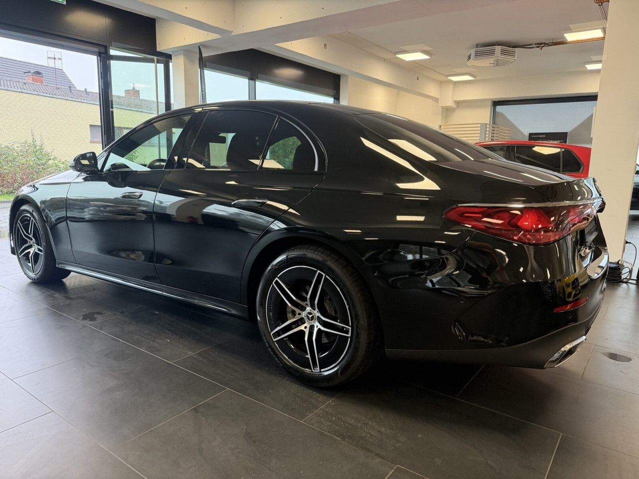 Mercedes-Benz E-Klasse – Bild 3