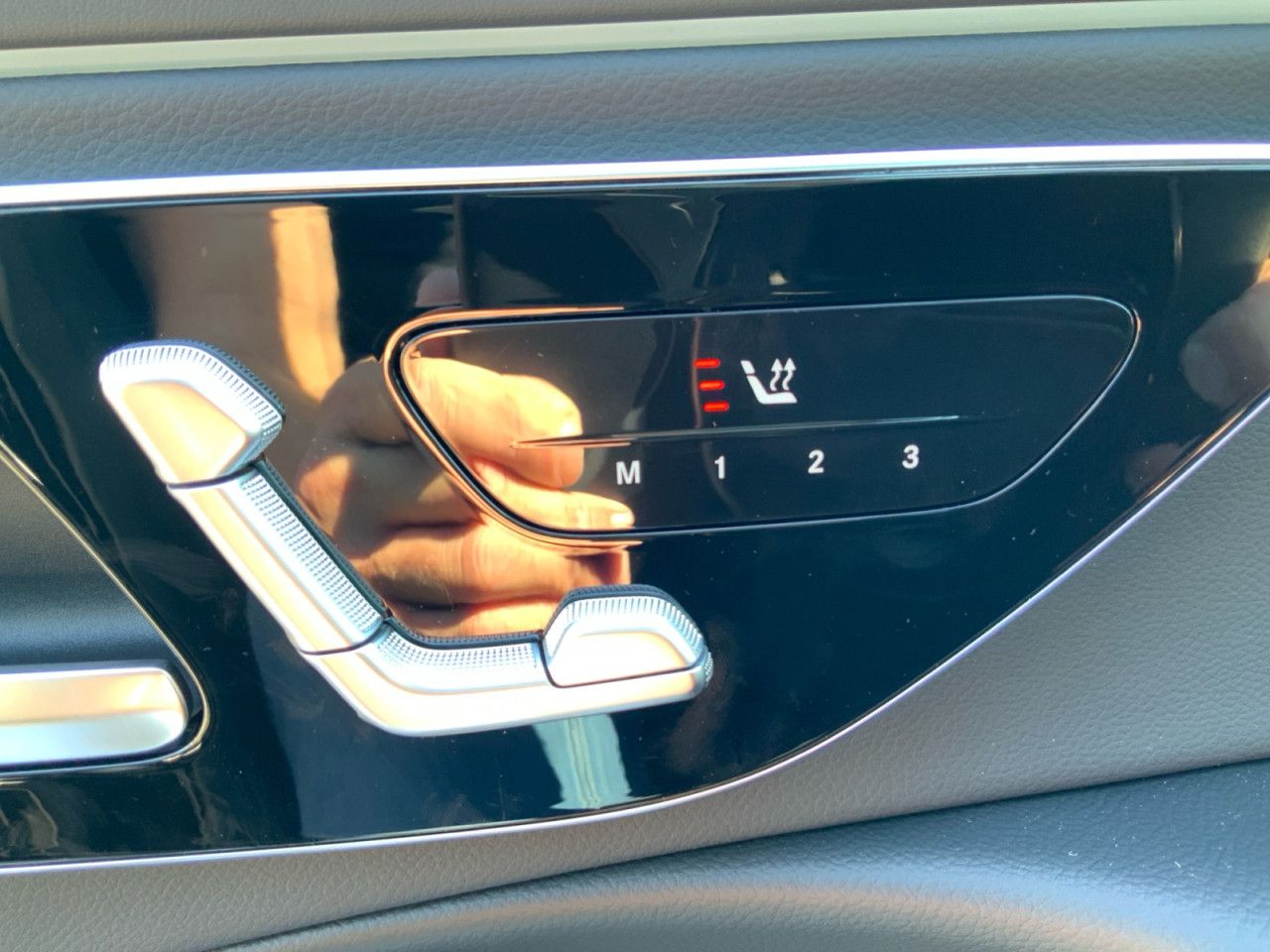Mercedes-Benz E-Klasse – Bild 17