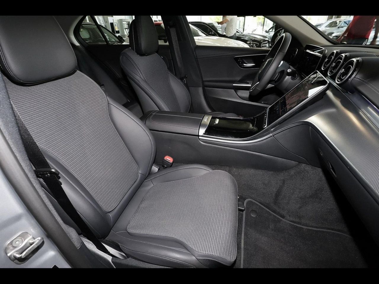 Mercedes-Benz C-Klasse – Bild 4