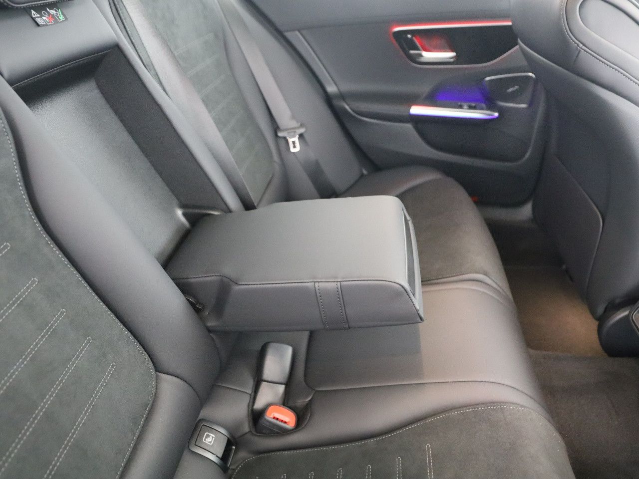 Mercedes-Benz C-Klasse – Bild 20
