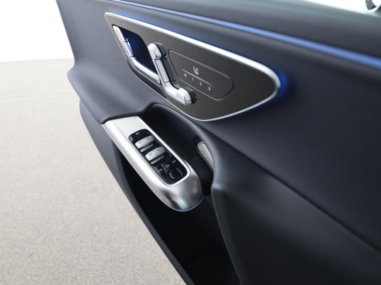Mercedes-Benz E-Klasse – Bild 9