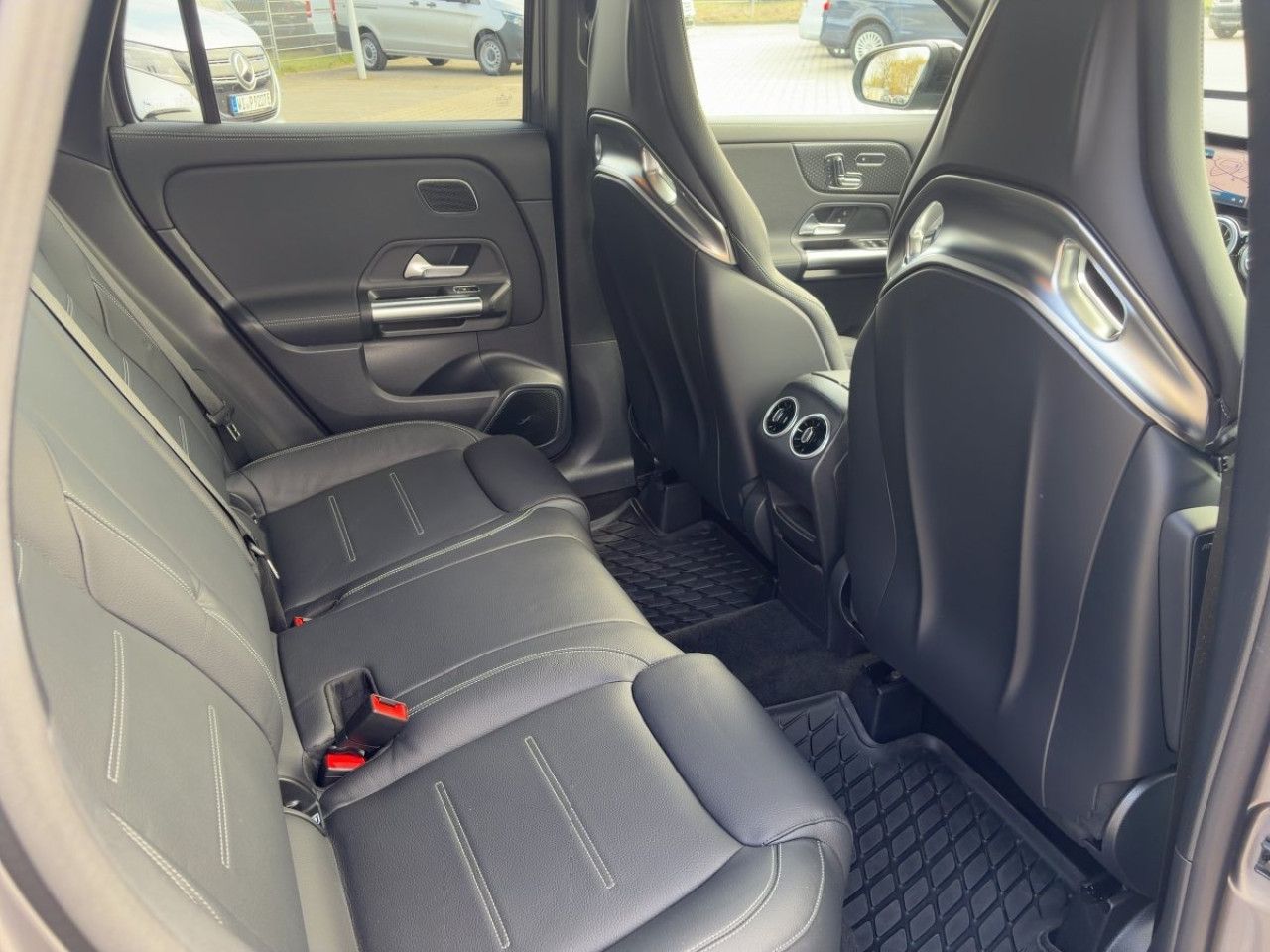 Fahrzeugbild 17 / 24