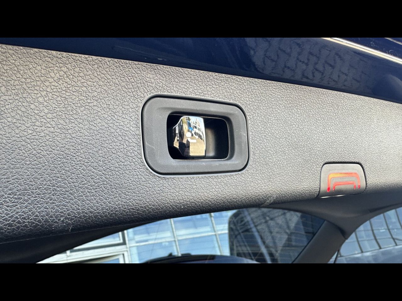 Mercedes-Benz E-Klasse – Bild 25