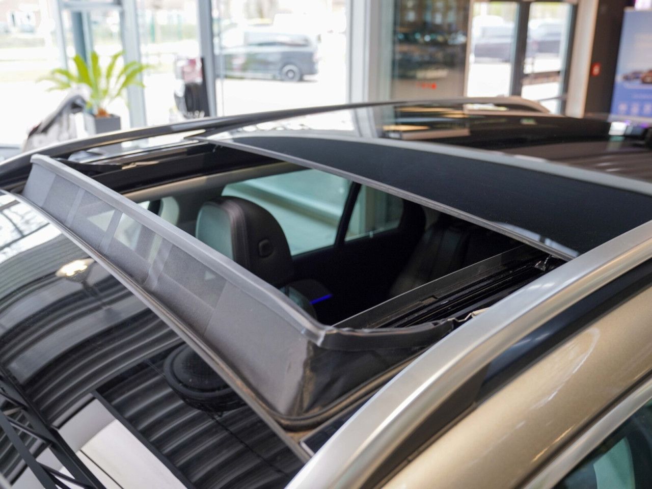 Fahrzeugbild 28 / 30