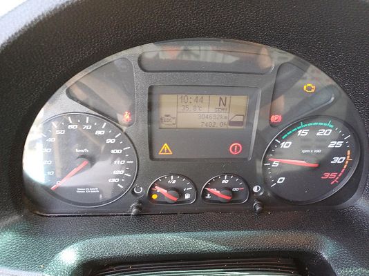 Vehicle image 13 / 15