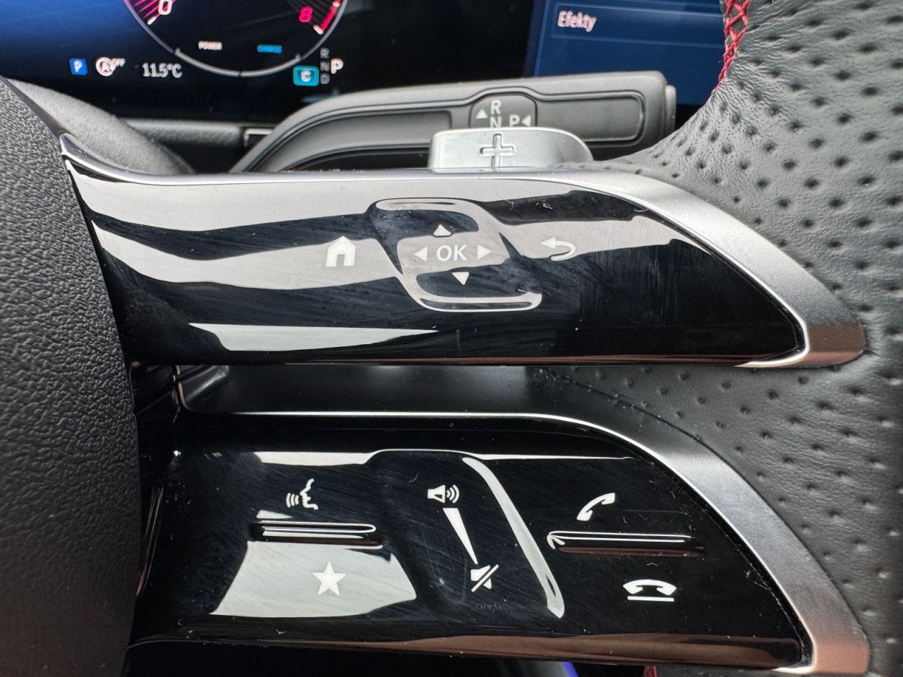 Zdjęcie pojazdu 24 / 26