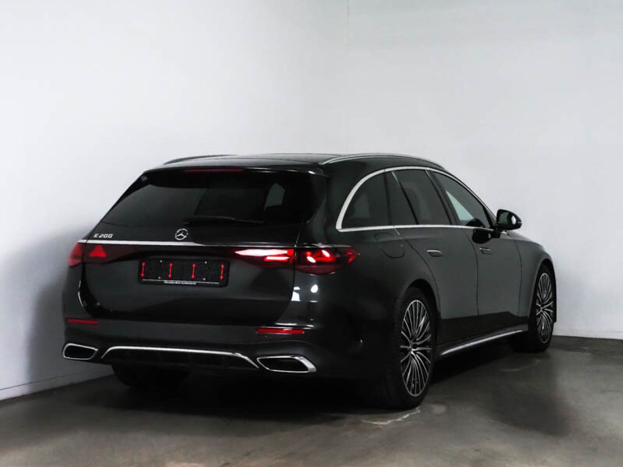 Mercedes-Benz E-Klasse – Bild 2