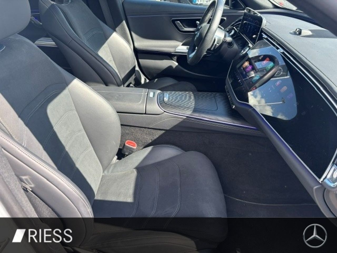 Mercedes-Benz E-Klasse – Bild 9