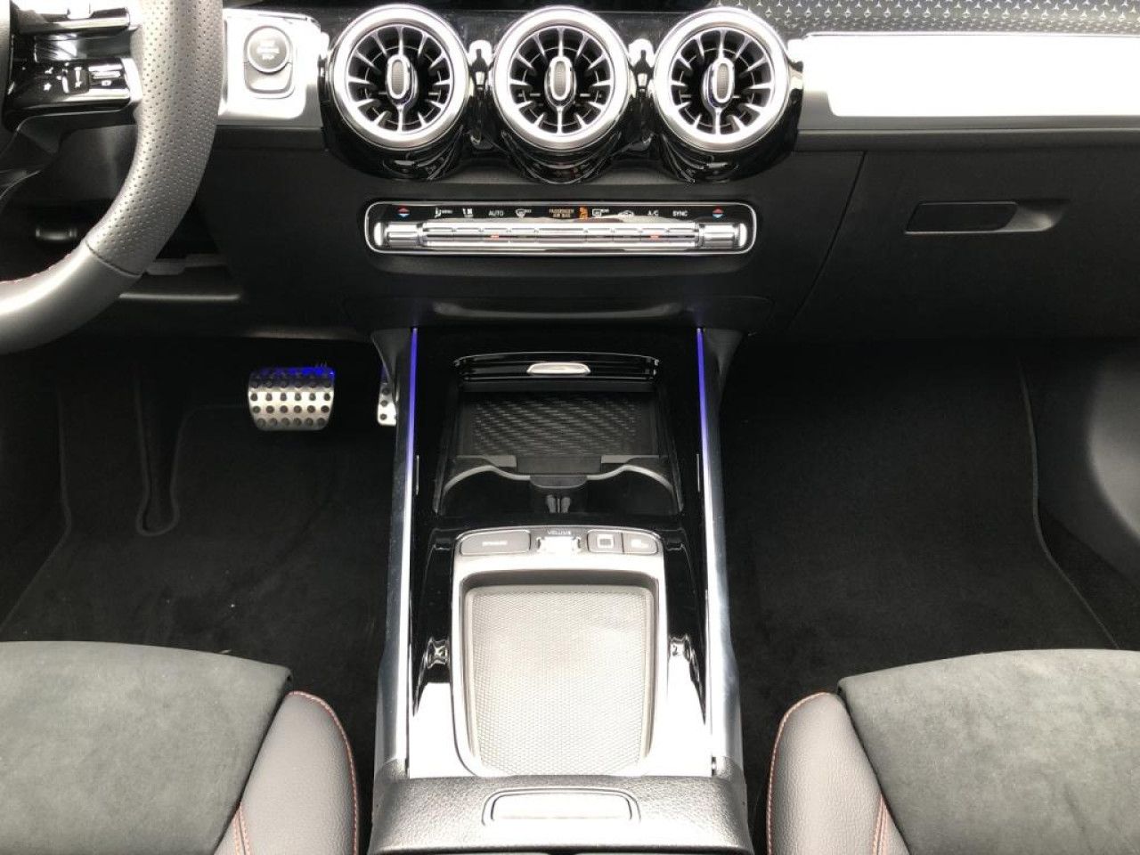 Mercedes-Benz GLB – Bild 14