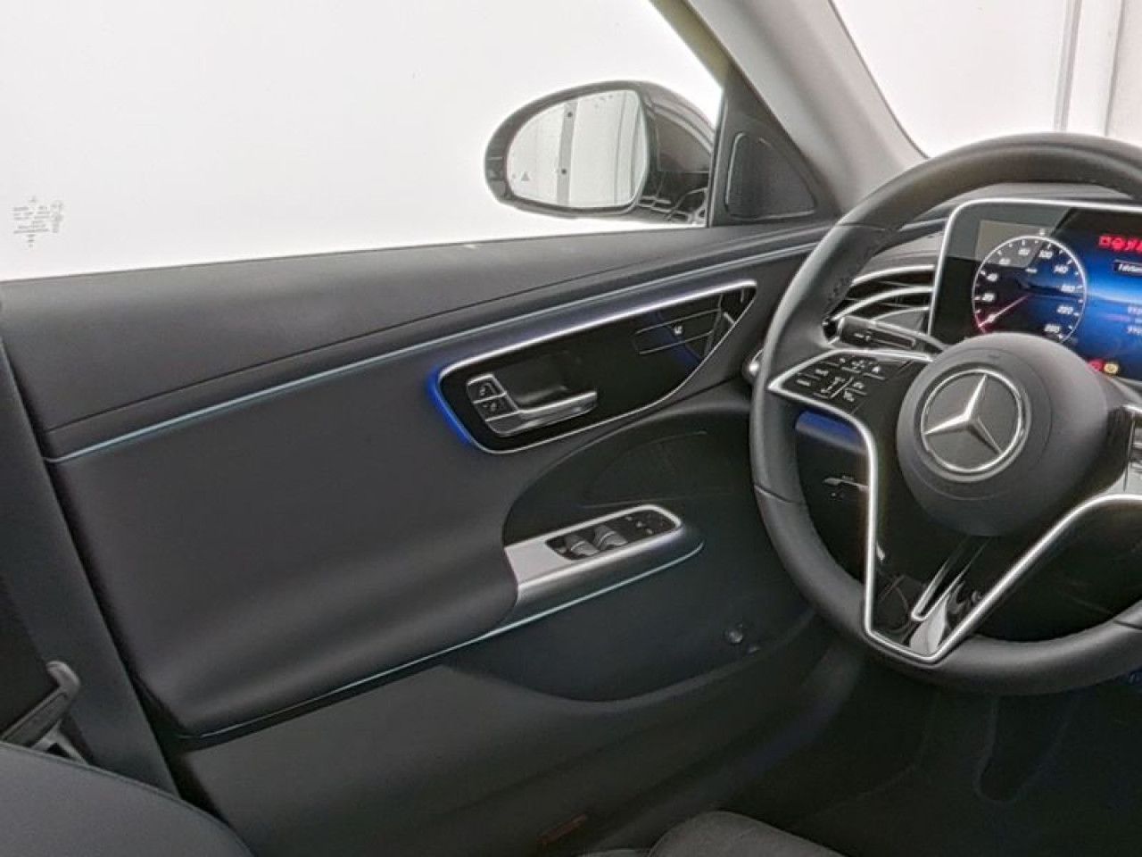 Mercedes-Benz E-Klasse – Bild 3