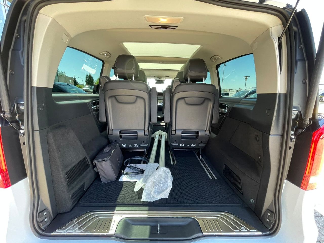 Mercedes-Benz EQV – Bild 11