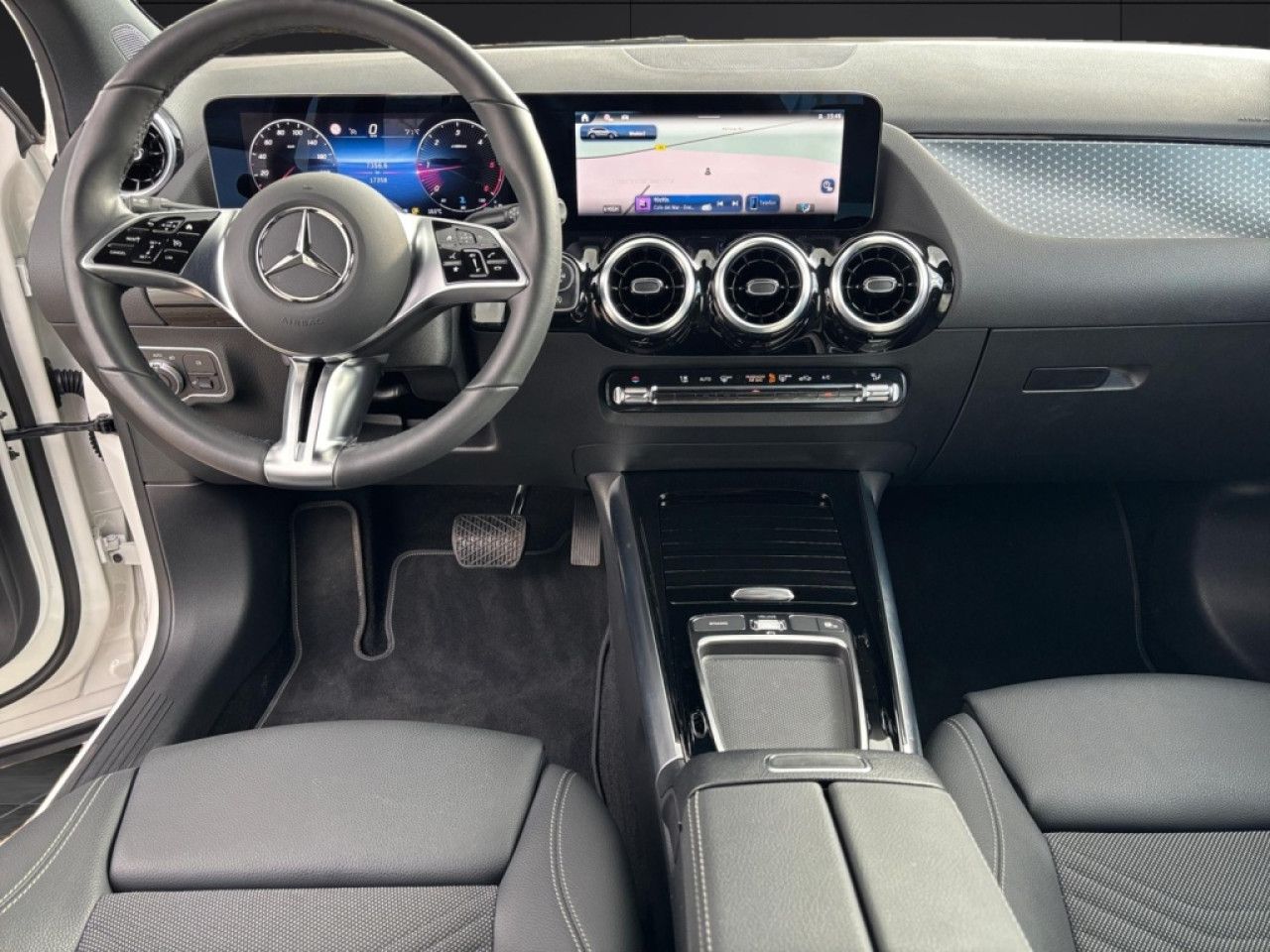 Mercedes-Benz GLA – Bild 12