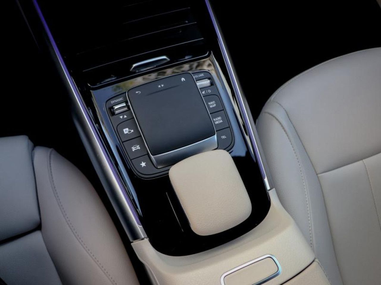 Photo du v&eacute;hicule 18 / 18