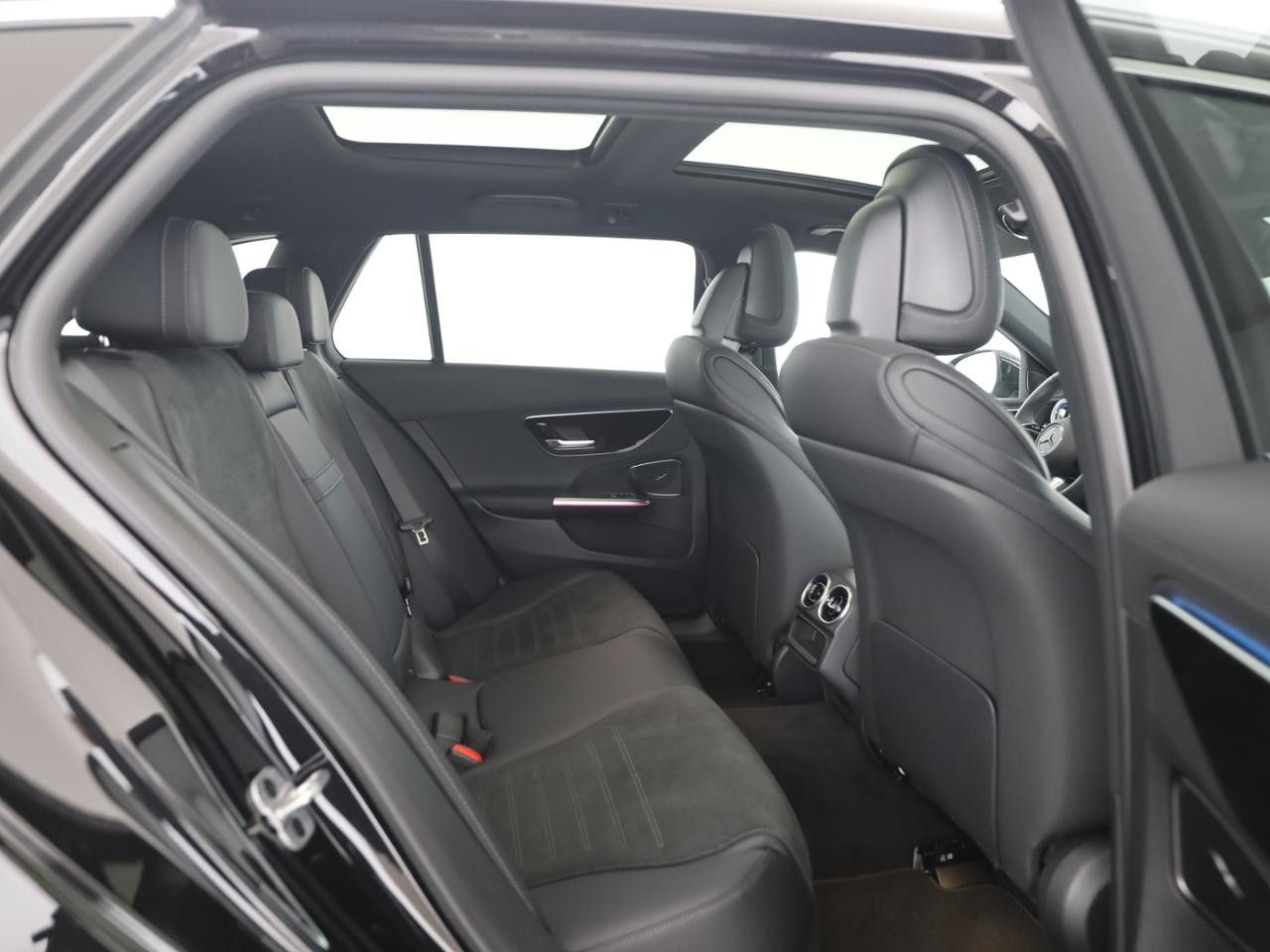 Mercedes-Benz C-Klasse – Bild 14