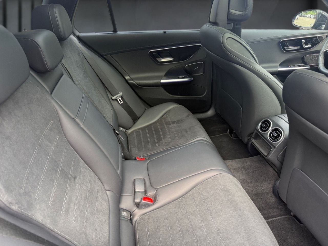 Mercedes-Benz C-Klasse – Bild 12