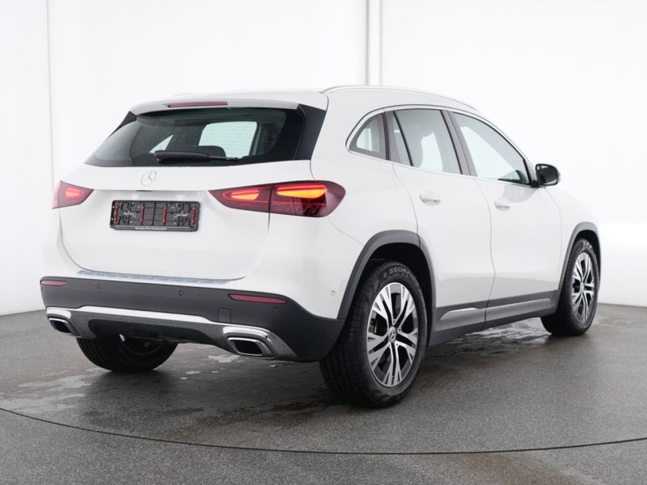Mercedes-Benz GLA – Bild 2
