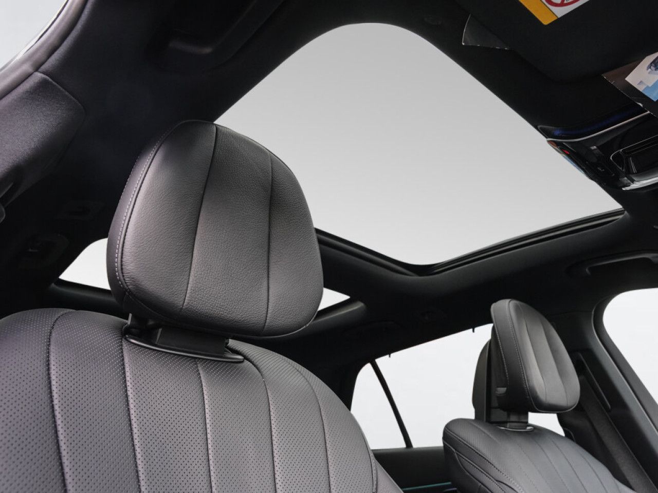 Mercedes-Benz E-Klasse – Bild 7
