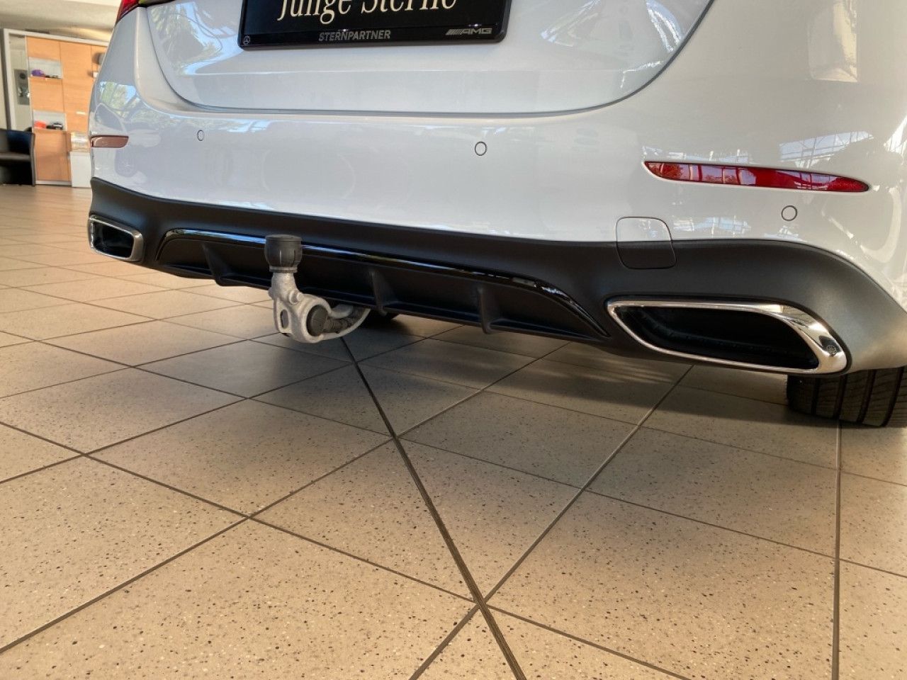 Mercedes-Benz E-Klasse – Bild 12