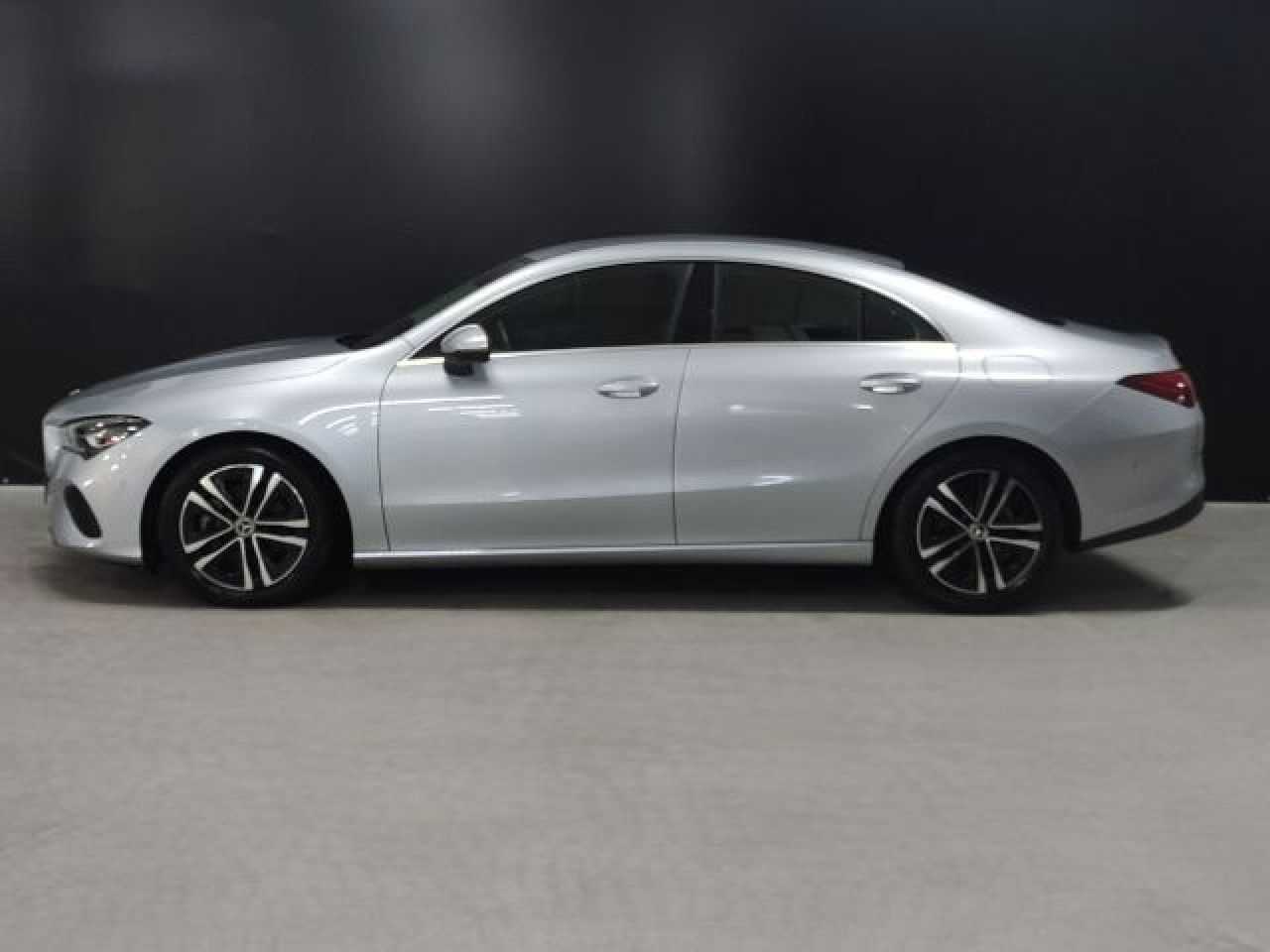 Imagem do veículo 2 / 10