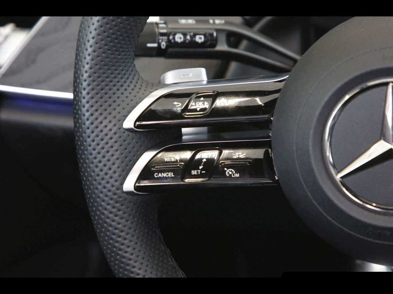 Mercedes-Benz E-Klasse – Bild 16
