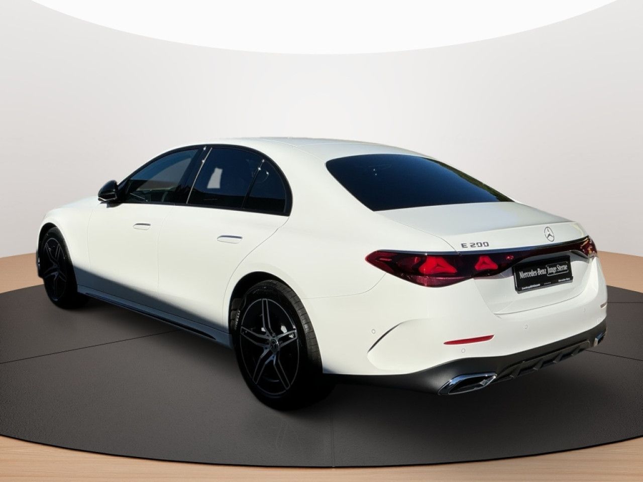Mercedes-Benz E-Klasse – Bild 7