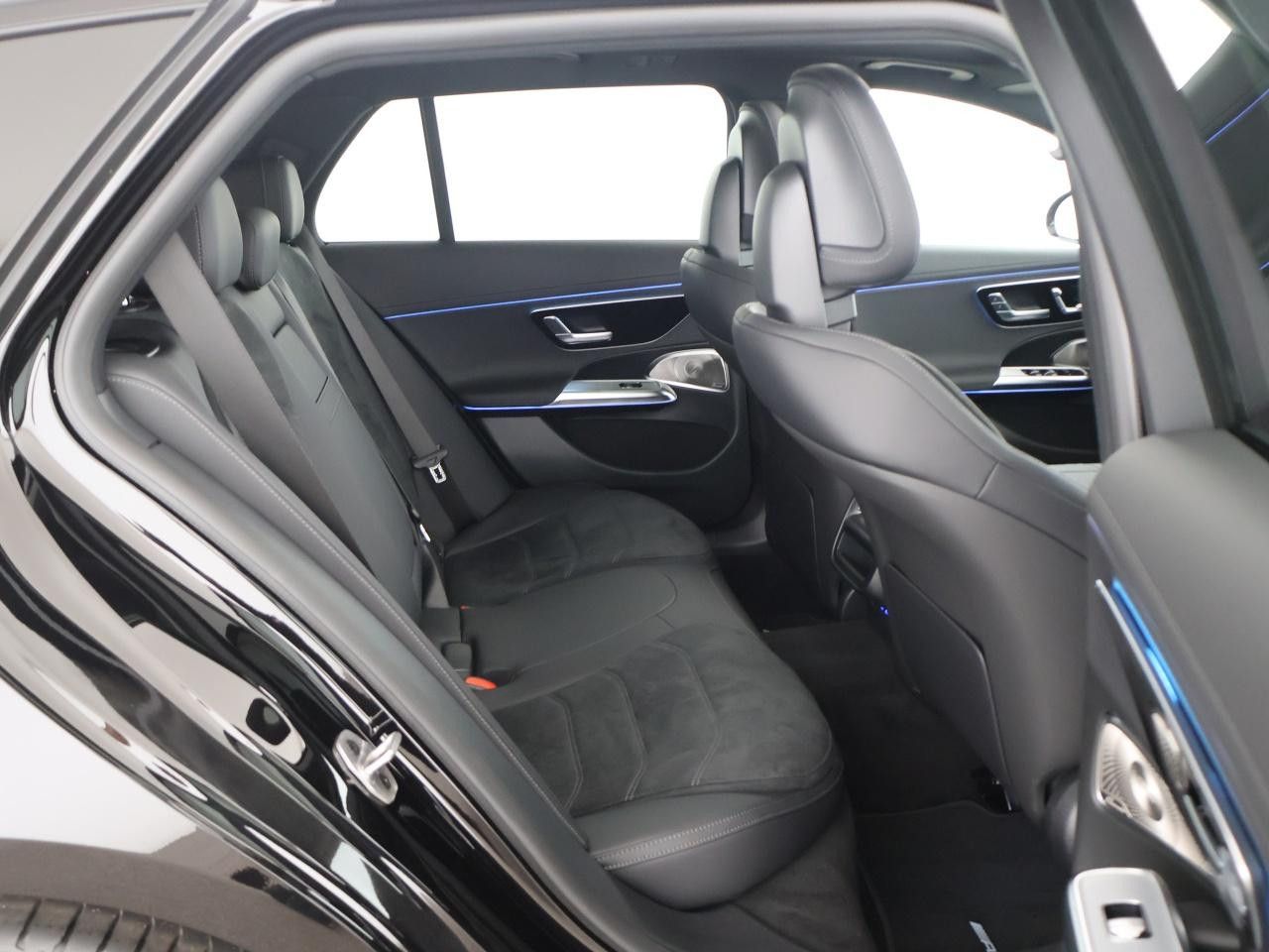 Mercedes-Benz E-Klasse – Bild 14