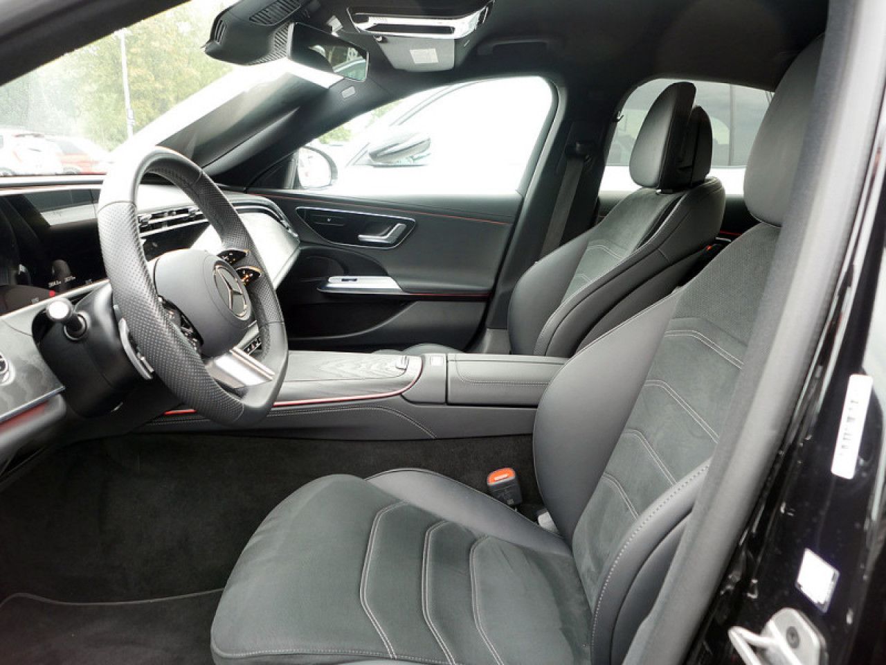 Mercedes-Benz E-Klasse – Bild 13
