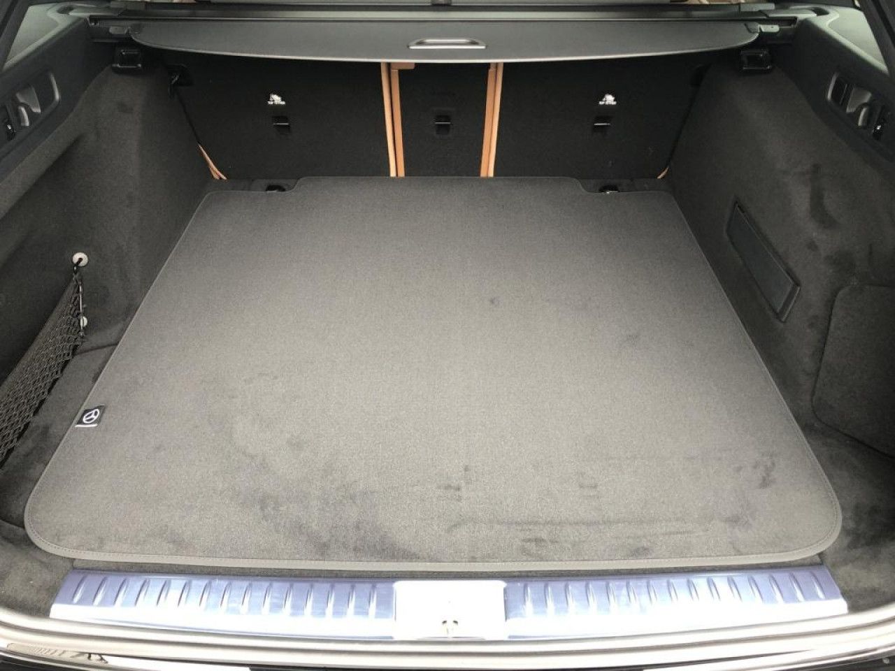 Mercedes-Benz E-Klasse – Bild 12