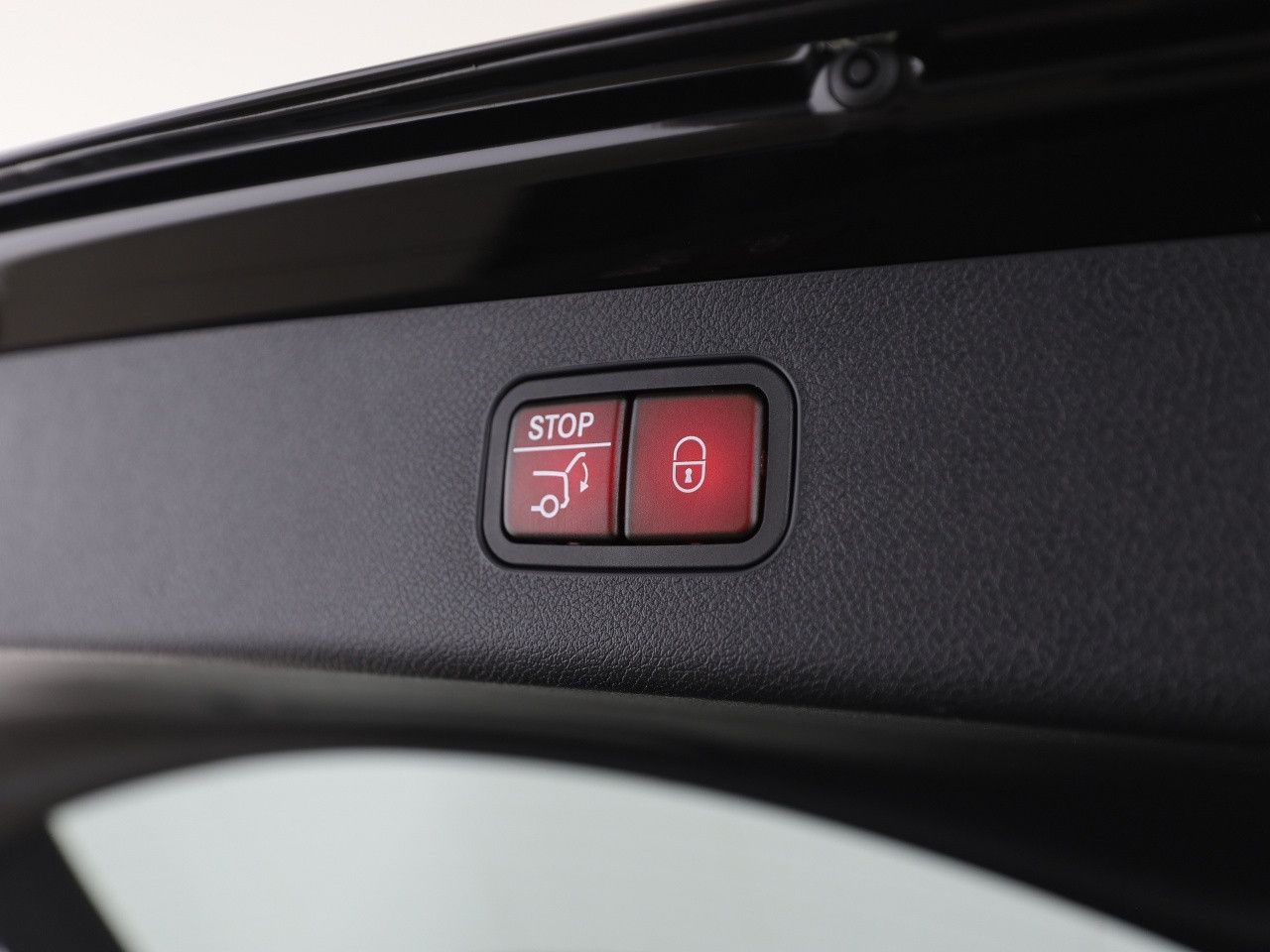 Mercedes-Benz E-Klasse – Bild 23