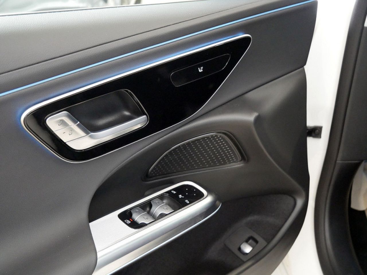 Mercedes-Benz E-Klasse – Bild 14