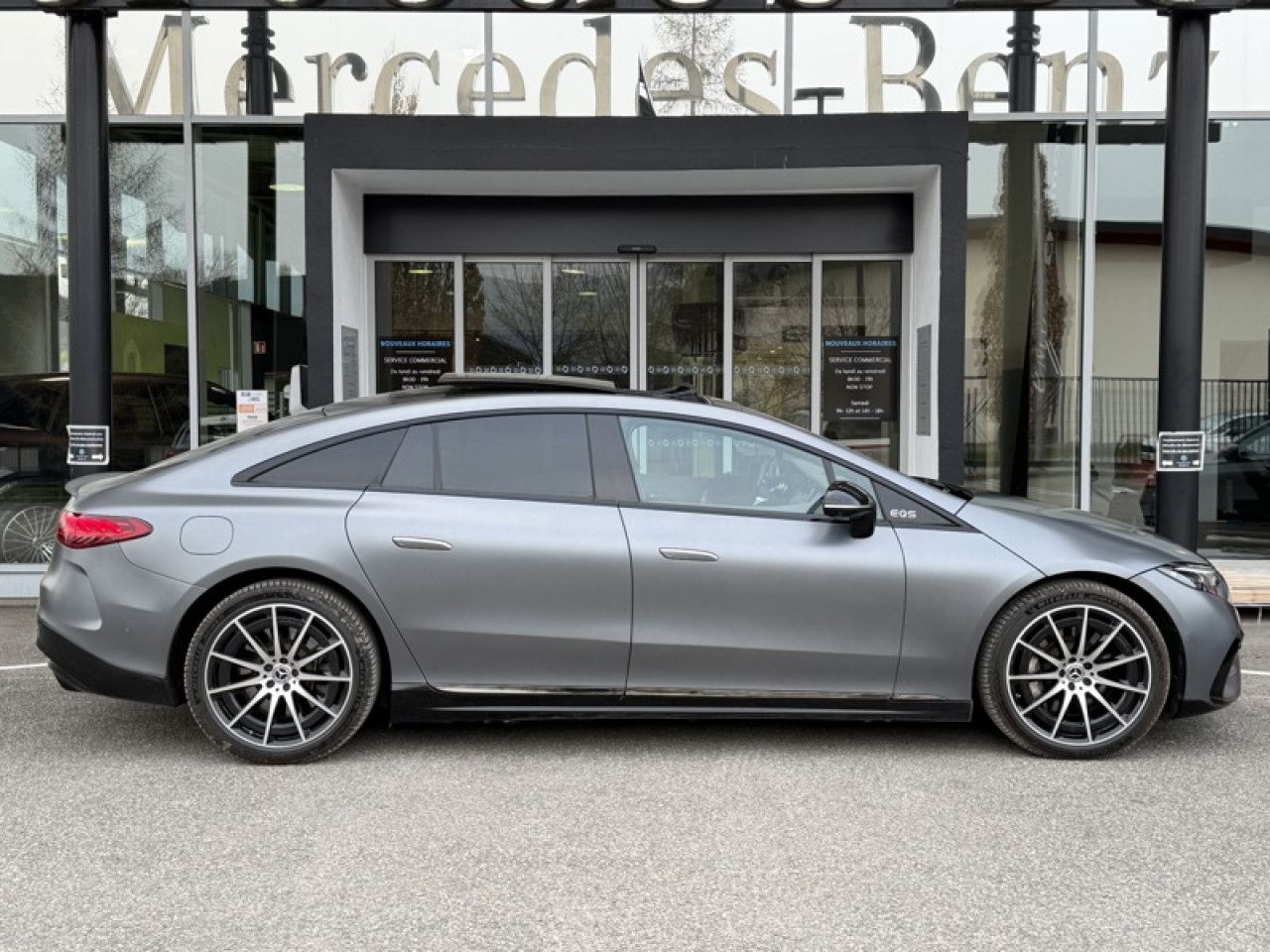 Photo du v&eacute;hicule 3 / 18