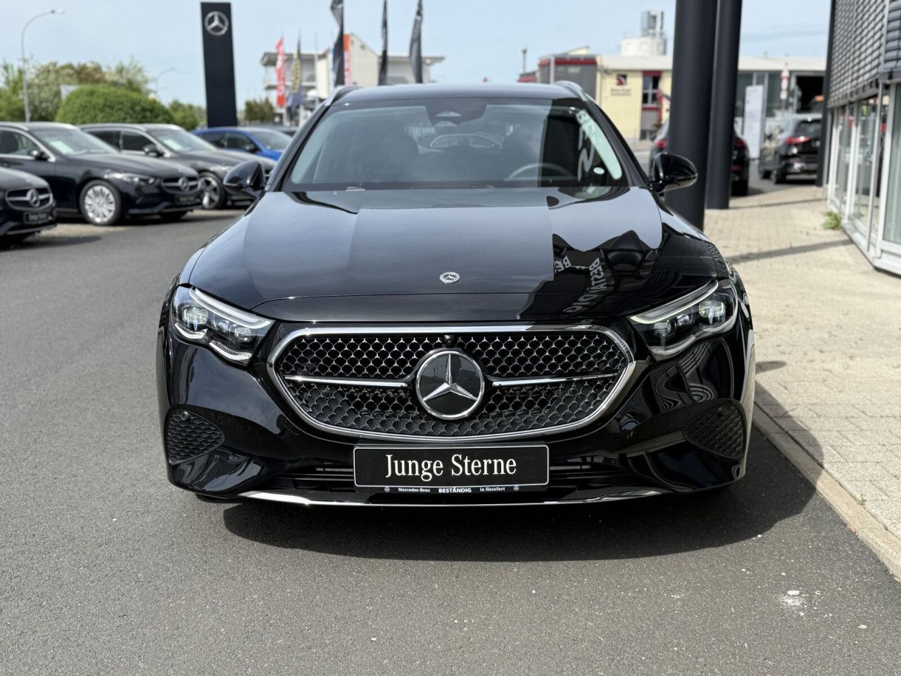 Mercedes-Benz E-Klasse – Bild 11