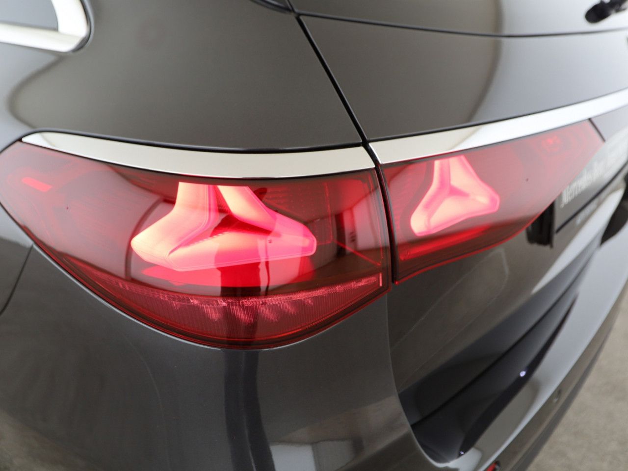 Mercedes-Benz E-Klasse – Bild 18