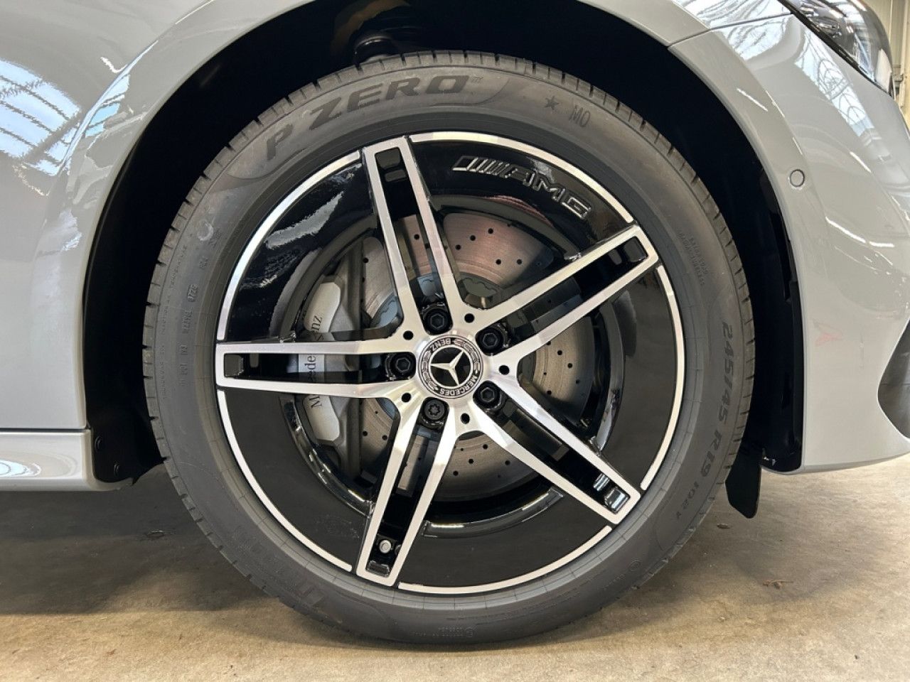 Mercedes-Benz E-Klasse – Bild 5