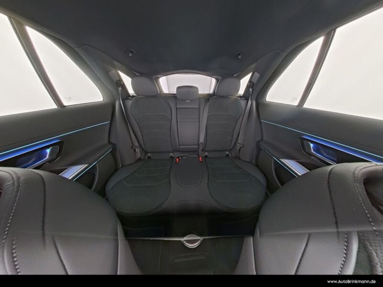 Mercedes-Benz E-Klasse – Bild 8