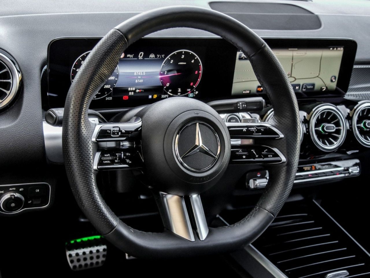 Mercedes-Benz GLB – Bild 8