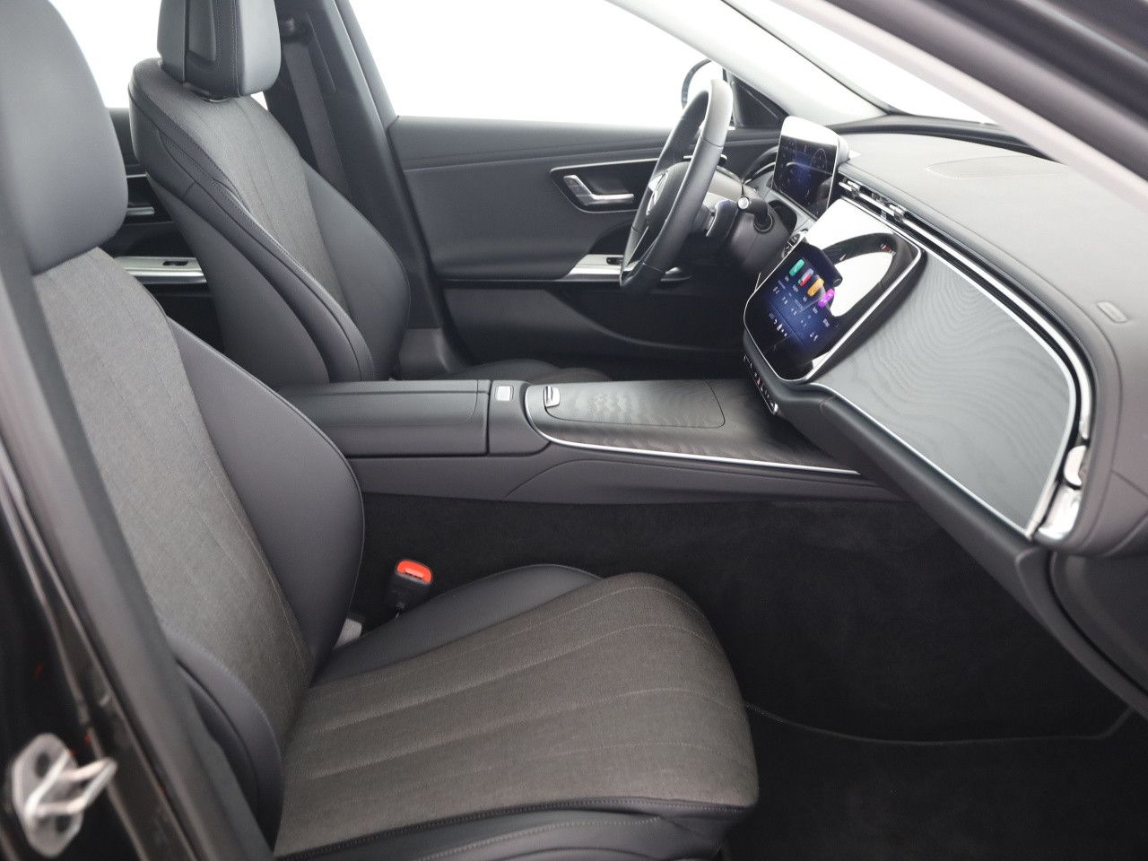 Mercedes-Benz E-Klasse – Bild 12