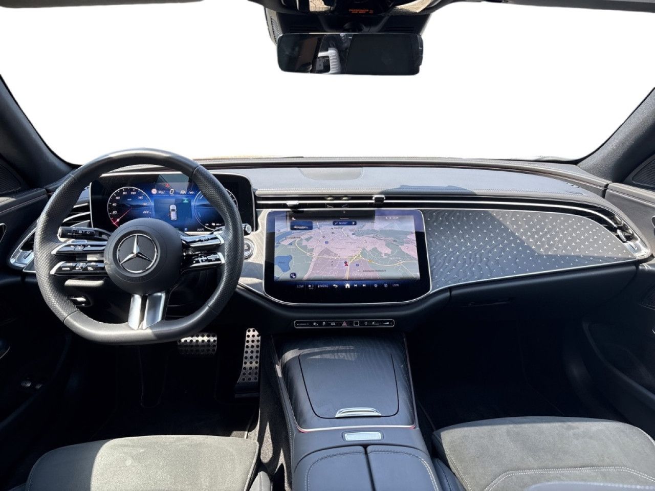 Mercedes-Benz E-Klasse – Bild 8