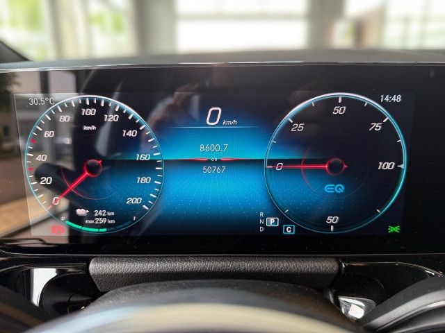 Mercedes-Benz EQA 300