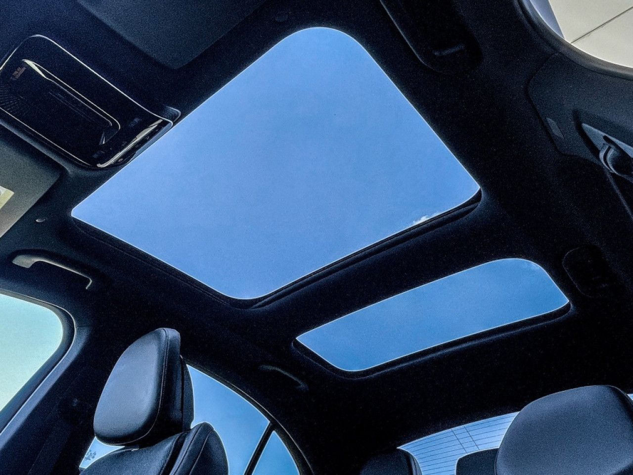 Mercedes-Benz E-Klasse – Bild 9